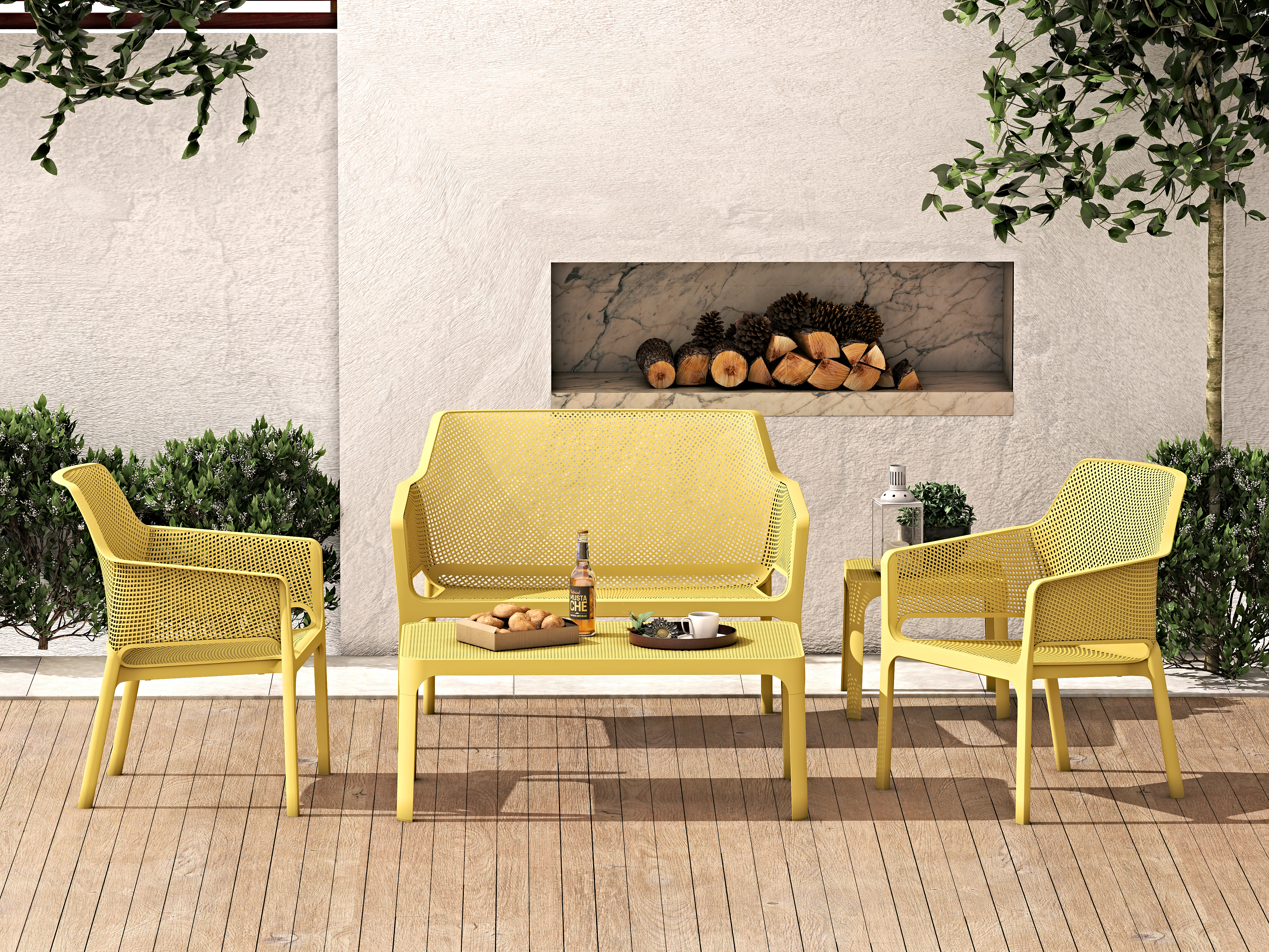 Outdoor table and chair set