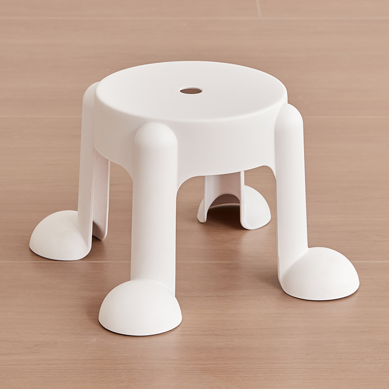 8215 Mickey stool