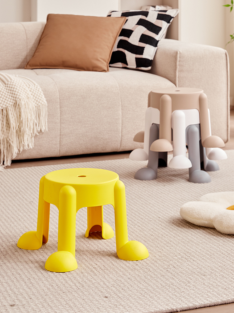 8215 Mickey stool