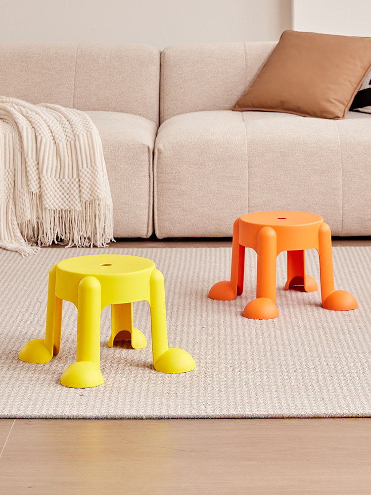 8215 Mickey stool