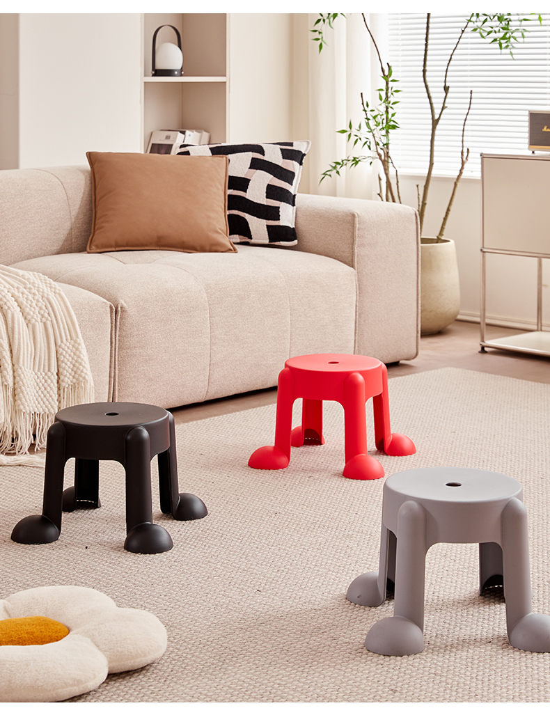 8215 Mickey stool